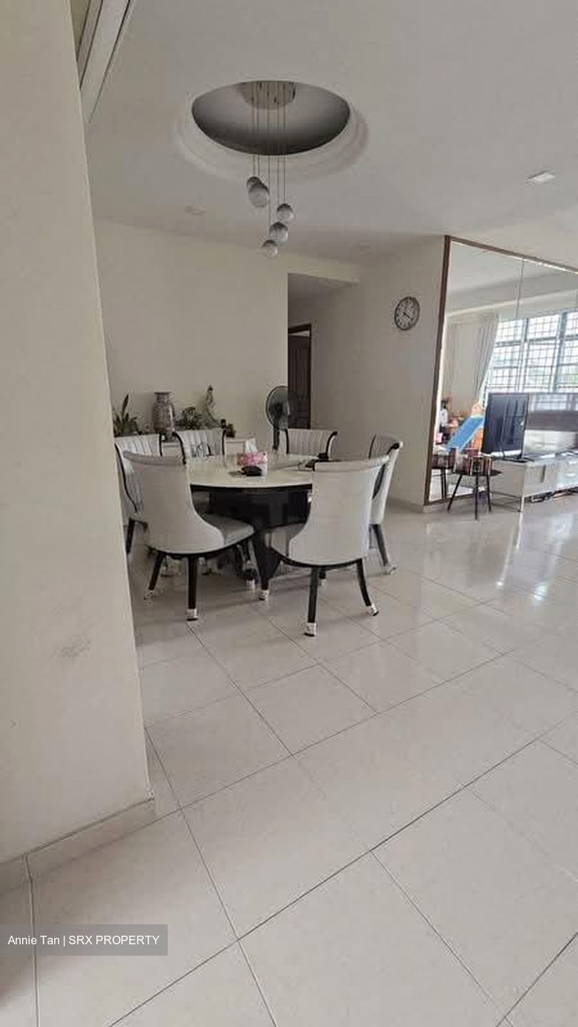 Hillview Heights (D23), Condominium #575944601